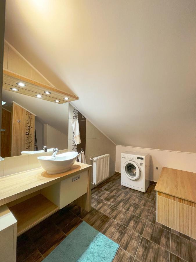 Pine&Chill2 Apartments Balatonalmádi Buitenkant foto