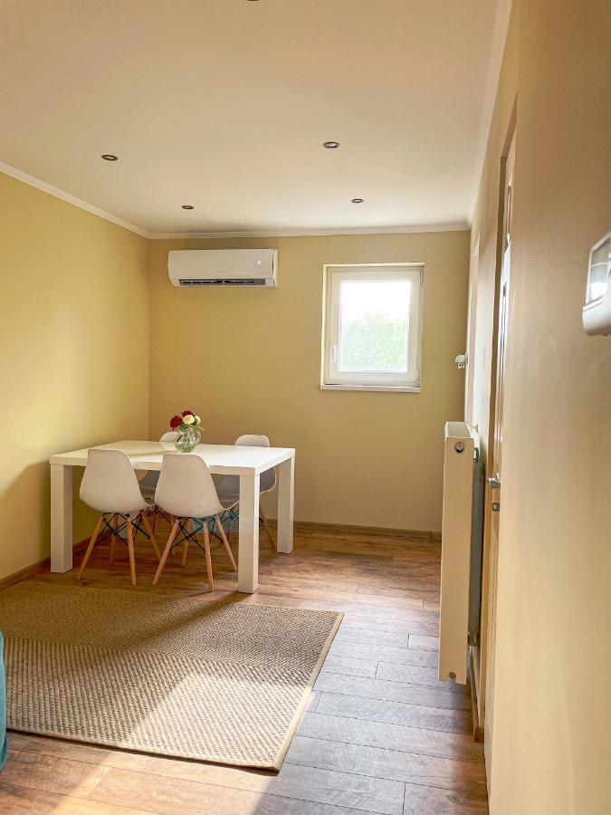 Pine&Chill2 Apartments Balatonalmádi Buitenkant foto