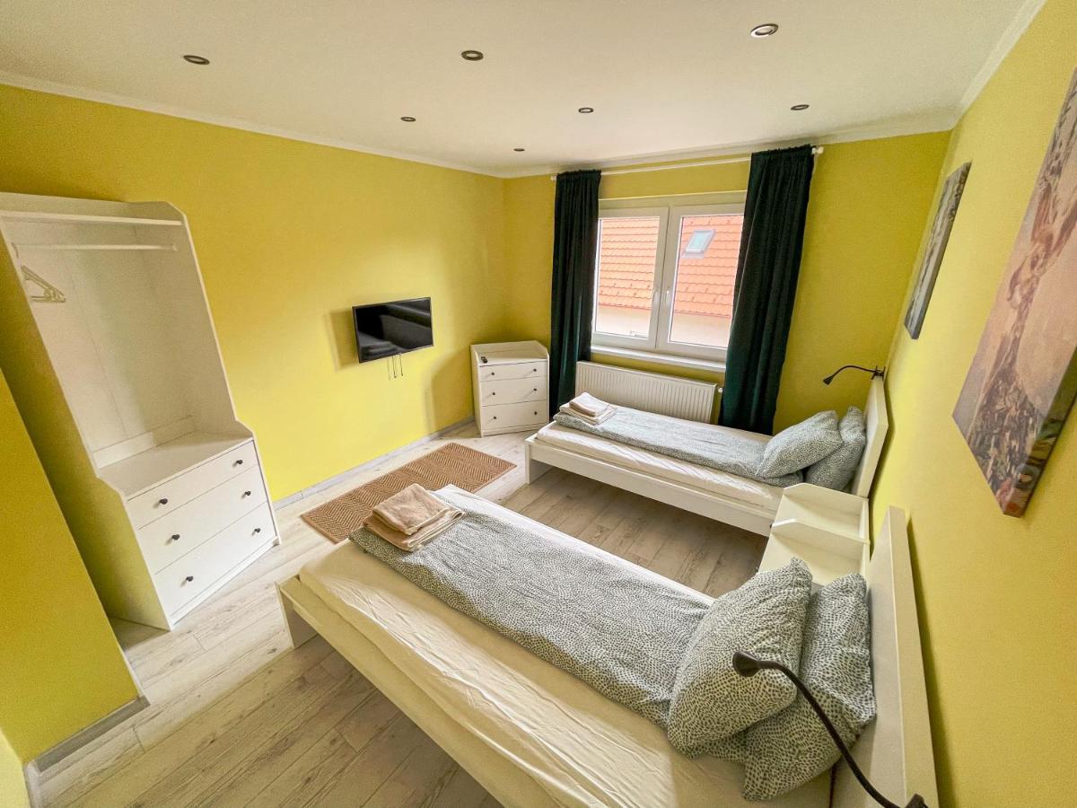 Pine&Chill2 Apartments Balatonalmádi Buitenkant foto